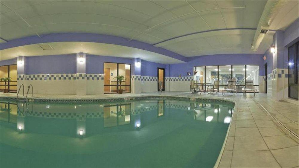 Quality Inn & Suites Lawrenceburg Eksteriør billede
