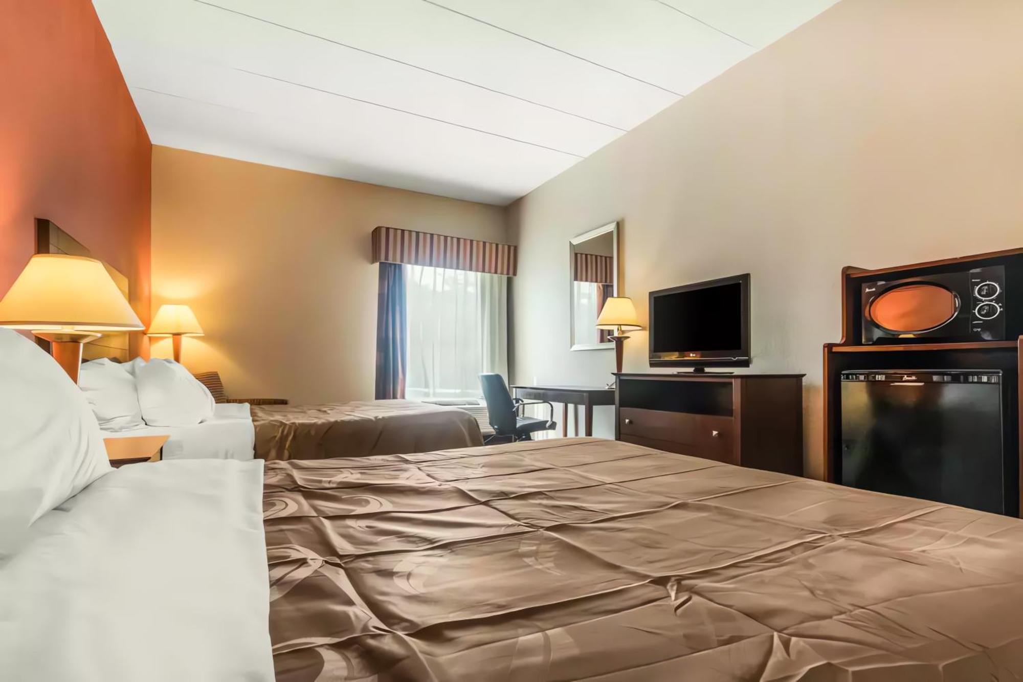 Quality Inn & Suites Lawrenceburg Eksteriør billede