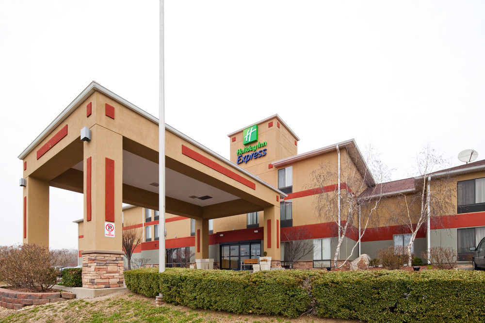 Quality Inn & Suites Lawrenceburg Eksteriør billede